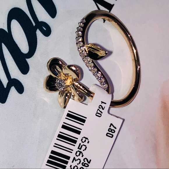 10k solid gold Real Diamond promise ring NOT CZ! - Picture 3 of 12